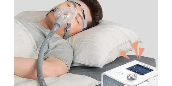 打鼾背后的心血管風(fēng)險(xiǎn)：睡眠呼吸暫停為什么不能拖